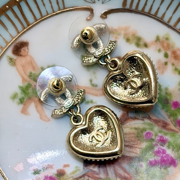 CHANEL Silver Filigree Drop Earrings - Authentic with Paperwork - Picture 9 of 10